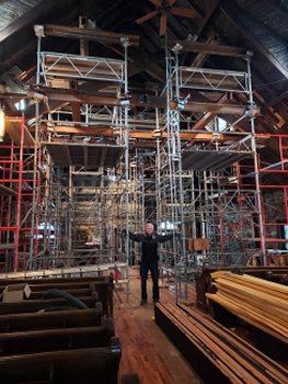 george with indoor scaffolding